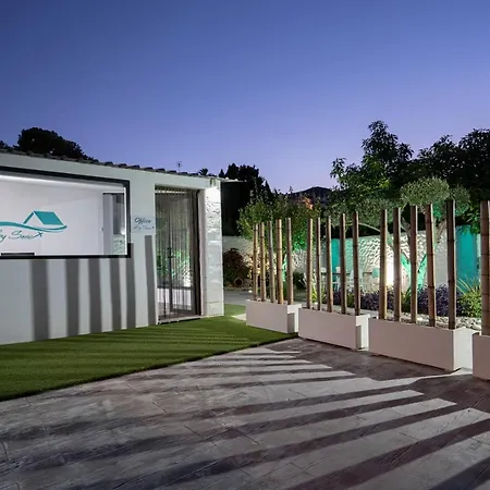 Mamba By Seric,15' Walking To The 빌라