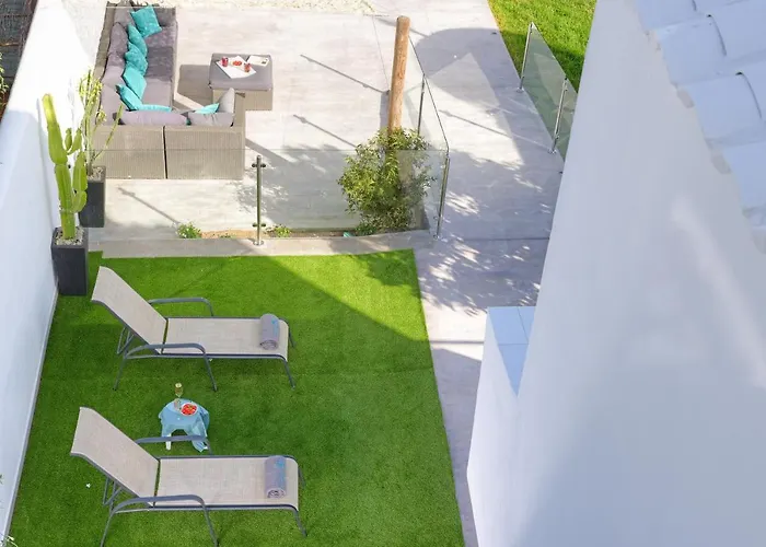 Mamba By Seric,15' Walking To The Villa