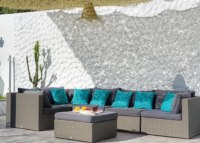 Mamba By Seric,15' Walking To The *