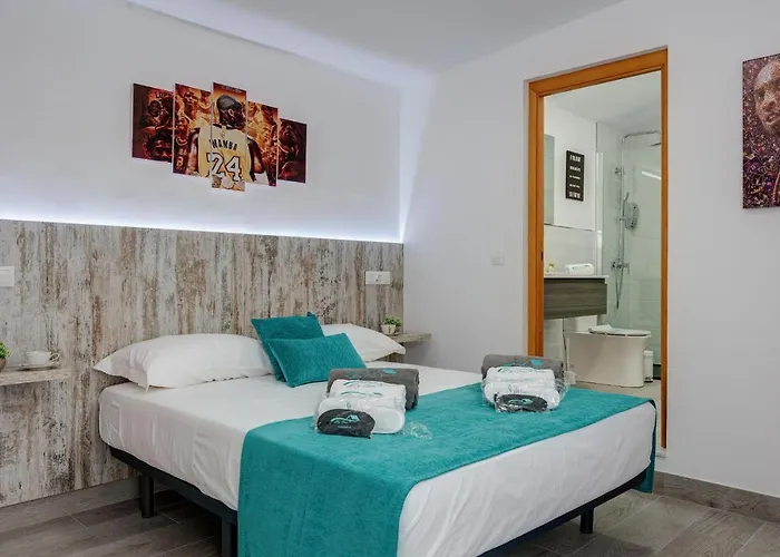 Mamba By Seric,15' Walking To The Torremolinos