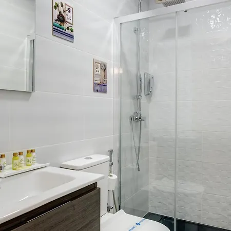 Mamba By Seric,15' Walking To The Villa