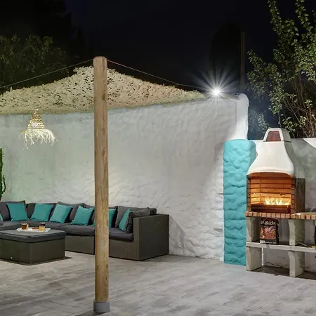 Mamba By Seric,15' Walking To The *