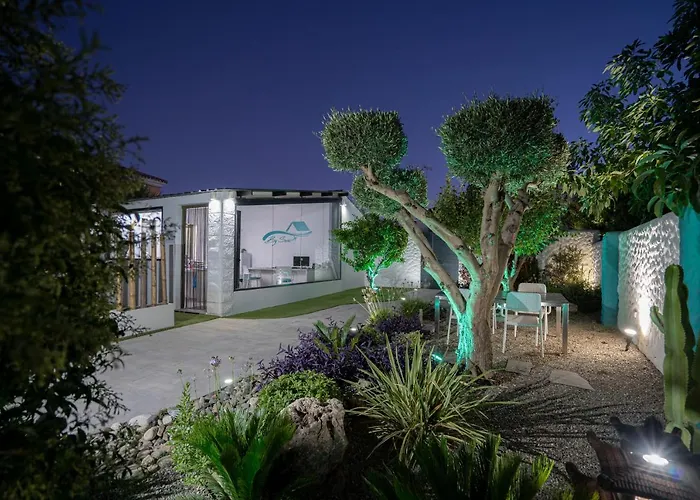 Mamba By Seric,15' Walking To The Villa *